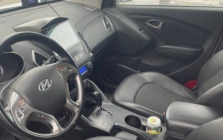 Hyundai ix35 I рестайлинг, 2015 год, 1 750 000 рублей, 10 фотография