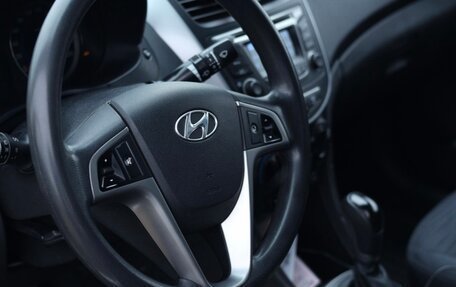 Hyundai Solaris II рестайлинг, 2015 год, 1 050 000 рублей, 5 фотография