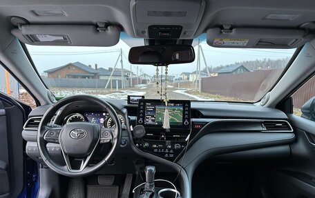 Toyota Camry, 2021 год, 3 400 000 рублей, 2 фотография