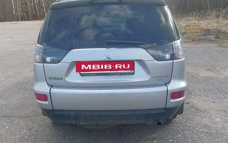 Mitsubishi Outlander III рестайлинг 3, 2010 год, 1 200 000 рублей, 4 фотография