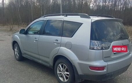 Mitsubishi Outlander III рестайлинг 3, 2010 год, 1 200 000 рублей, 5 фотография