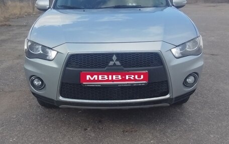 Mitsubishi Outlander III рестайлинг 3, 2010 год, 1 200 000 рублей, 6 фотография