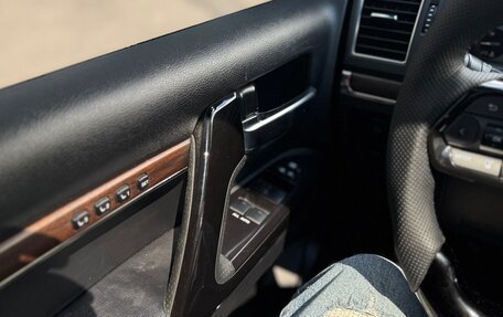 Toyota Land Cruiser 200, 2015 год, 5 000 000 рублей, 6 фотография