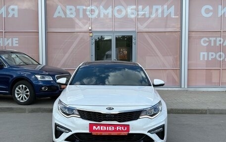 KIA Optima IV, 2019 год, 2 300 000 рублей, 2 фотография