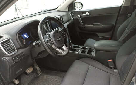 KIA Sportage IV рестайлинг, 2020 год, 2 449 000 рублей, 16 фотография