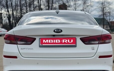 KIA Optima IV, 2019 год, 1 900 000 рублей, 10 фотография