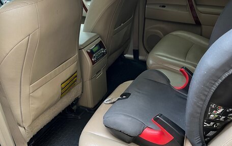 Toyota Highlander III, 2013 год, 2 100 000 рублей, 10 фотография