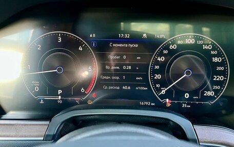 Volkswagen Touareg III, 2022 год, 7 750 000 рублей, 13 фотография