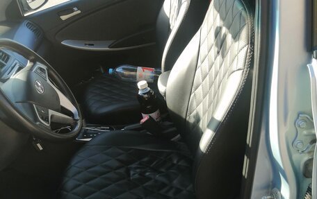 Hyundai Solaris II рестайлинг, 2013 год, 745 000 рублей, 7 фотография