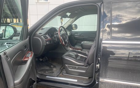 Cadillac Escalade III, 2008 год, 1 850 000 рублей, 4 фотография
