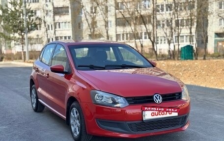 Volkswagen Polo VI (EU Market), 2011 год, 675 000 рублей, 2 фотография