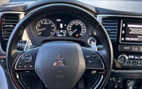 Mitsubishi Outlander III рестайлинг 3, 2017 год, 2 150 000 рублей, 11 фотография