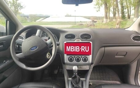 Ford Focus II рестайлинг, 2011 год, 720 000 рублей, 2 фотография