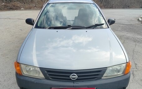 Nissan AD II, 2003 год, 220 000 рублей, 3 фотография