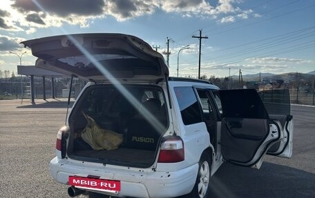 Subaru Forester, 2001 год, 490 000 рублей, 24 фотография