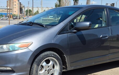 Honda Insight II рестайлинг, 2009 год, 800 000 рублей, 3 фотография