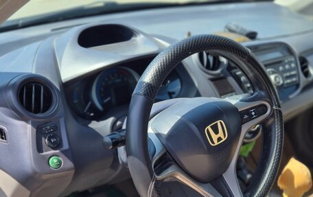 Honda Insight II рестайлинг, 2009 год, 800 000 рублей, 13 фотография