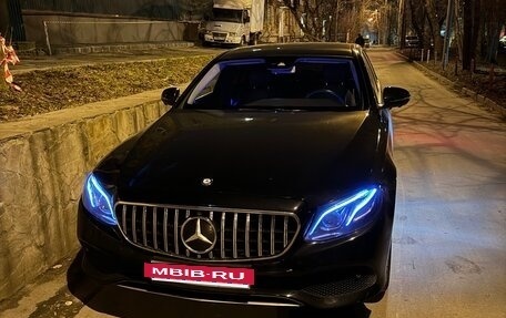 Mercedes-Benz E-Класс, 2016 год, 2 389 000 рублей, 23 фотография