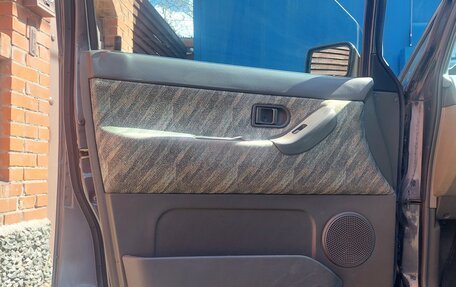 Nissan Prairie III, 1997 год, 360 000 рублей, 11 фотография