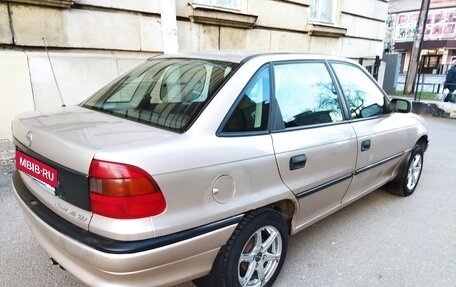 Opel Astra F, 1996 год, 240 000 рублей, 3 фотография