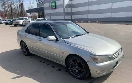 Toyota Altezza, 2000 год, 1 070 000 рублей, 4 фотография