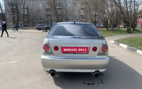 Toyota Altezza, 2000 год, 1 070 000 рублей, 10 фотография