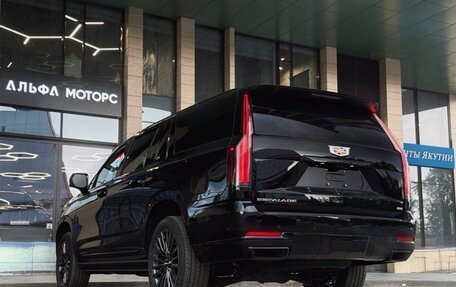 Cadillac Escalade V, 2024 год, 24 700 000 рублей, 10 фотография