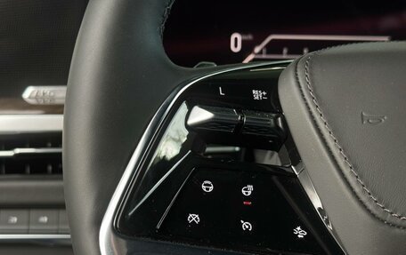 Cadillac Escalade V, 2024 год, 24 700 000 рублей, 24 фотография