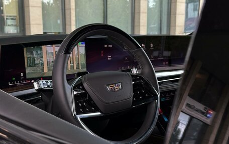 Cadillac Escalade V, 2024 год, 24 700 000 рублей, 20 фотография