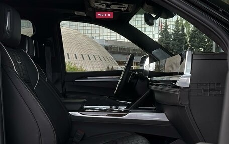 Cadillac Escalade V, 2024 год, 24 700 000 рублей, 32 фотография