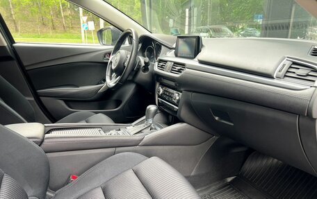 Mazda 6, 2017 год, 1 800 000 рублей, 17 фотография