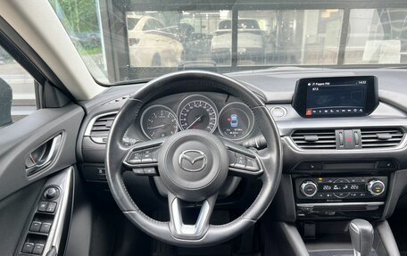 Mazda 6, 2017 год, 1 800 000 рублей, 23 фотография