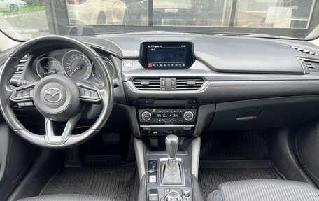 Mazda 6, 2017 год, 1 800 000 рублей, 22 фотография