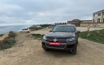 Volkswagen Touareg III, 2012 год, 2 000 000 рублей, 1 фотография