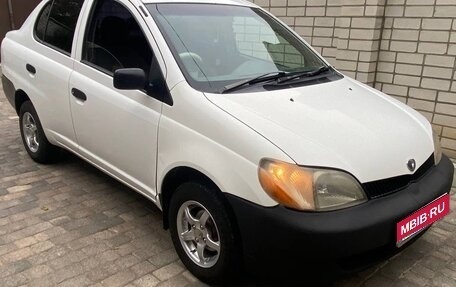 Toyota Platz, 2000 год, 390 000 рублей, 1 фотография