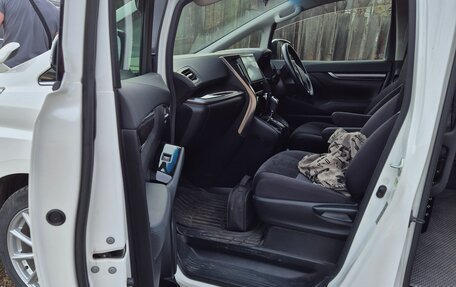 Toyota Vellfire II, 2019 год, 4 590 000 рублей, 1 фотография