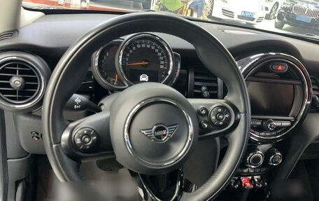 MINI Hatch, 2021 год, 1 678 000 рублей, 10 фотография