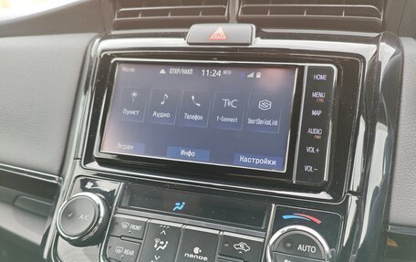Toyota Corolla, 2018 год, 1 790 000 рублей, 19 фотография
