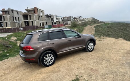 Volkswagen Touareg III, 2012 год, 2 000 000 рублей, 4 фотография