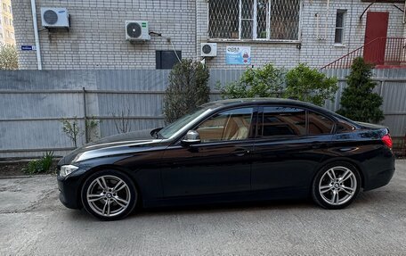 BMW 3 серия, 2012 год, 1 950 000 рублей, 2 фотография