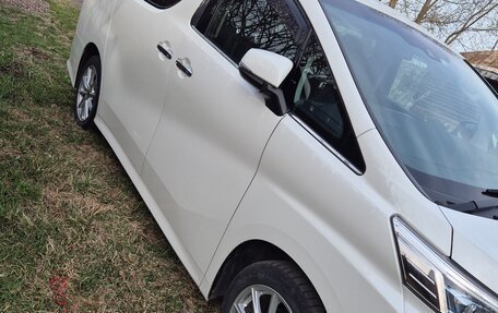 Toyota Vellfire II, 2019 год, 4 590 000 рублей, 7 фотография