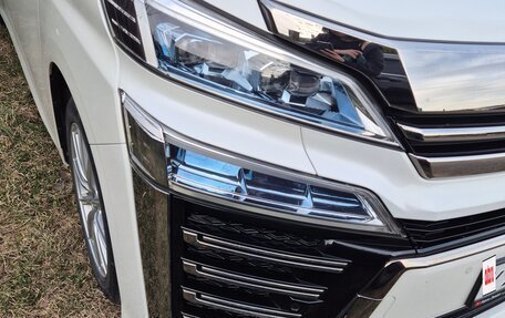 Toyota Vellfire II, 2019 год, 4 590 000 рублей, 8 фотография