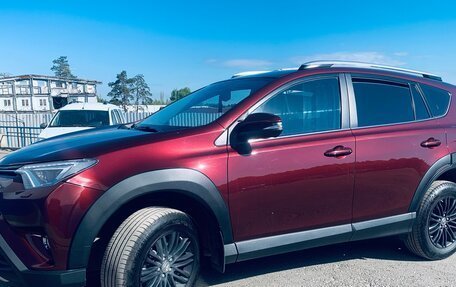 Toyota RAV4, 2018 год, 2 800 000 рублей, 3 фотография