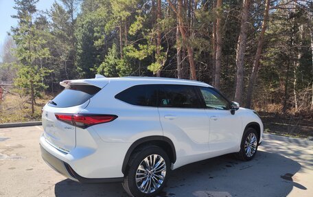 Toyota Highlander, 2025 год, 5 550 000 рублей, 5 фотография