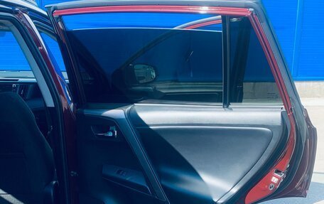 Toyota RAV4, 2018 год, 2 800 000 рублей, 11 фотография