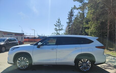 Toyota Highlander, 2025 год, 5 550 000 рублей, 10 фотография