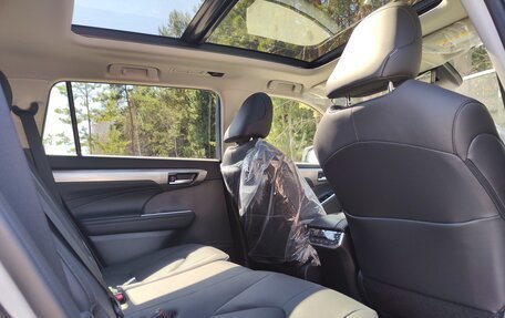 Toyota Highlander, 2025 год, 5 550 000 рублей, 23 фотография