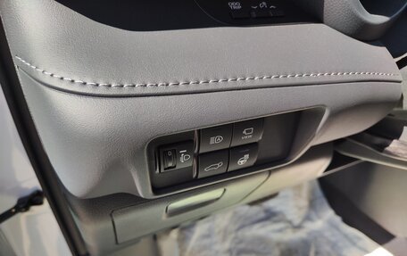 Toyota Highlander, 2025 год, 5 550 000 рублей, 17 фотография
