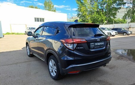 Honda Vezel, 2017 год, 1 850 000 рублей, 8 фотография