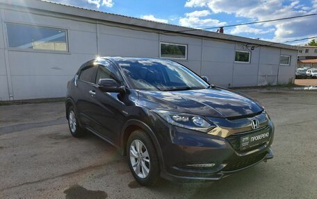 Honda Vezel, 2017 год, 1 850 000 рублей, 3 фотография